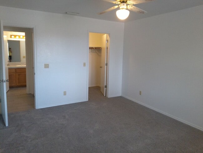 Building Photo - LONG TERM 12 MONTH LEASE