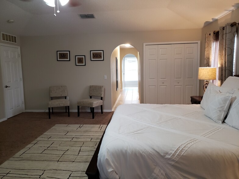 Building Photo - 76550 Longleaf Loop