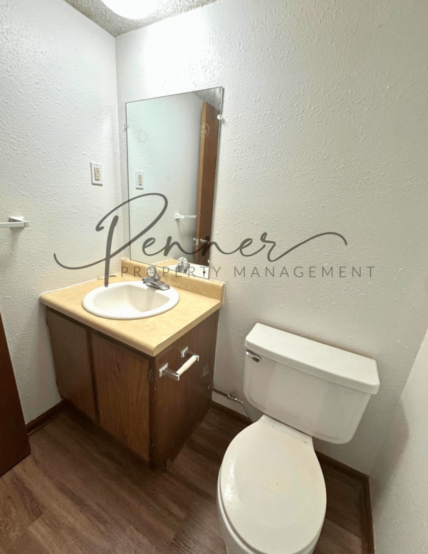 Building Photo - 18905 Lexington Rd