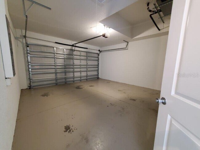 Building Photo - 26285 Explorer Rd