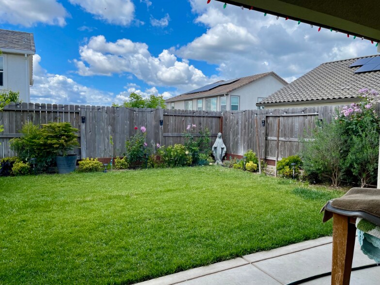 Building Photo - 658 Arlington Wy