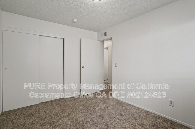 Building Photo - 6101 Tupelo Dr