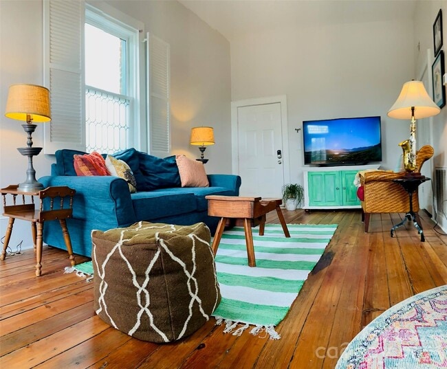 Building Photo - 22 N Congress St