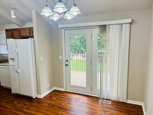 Building Photo - 5035 S 163rd Ave