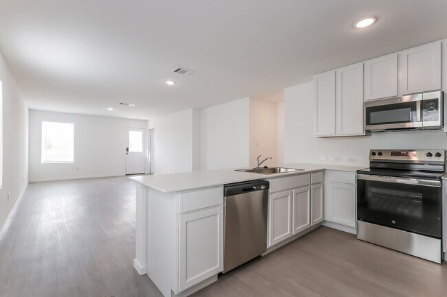 Building Photo - 8022 Biggio Ln
