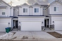 Building Photo - 803 N Hilltop Dr