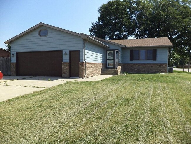 Primary Photo - 3 Bedroom House!