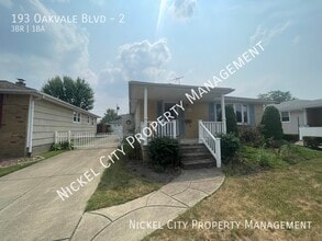Building Photo - 193 Oakvale Blvd
