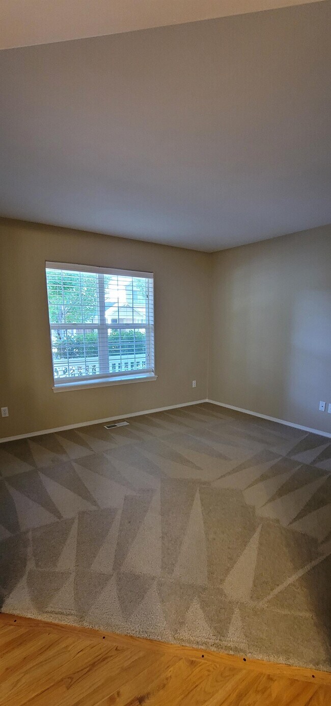 Building Photo - 17077 NW Elk Run Dr