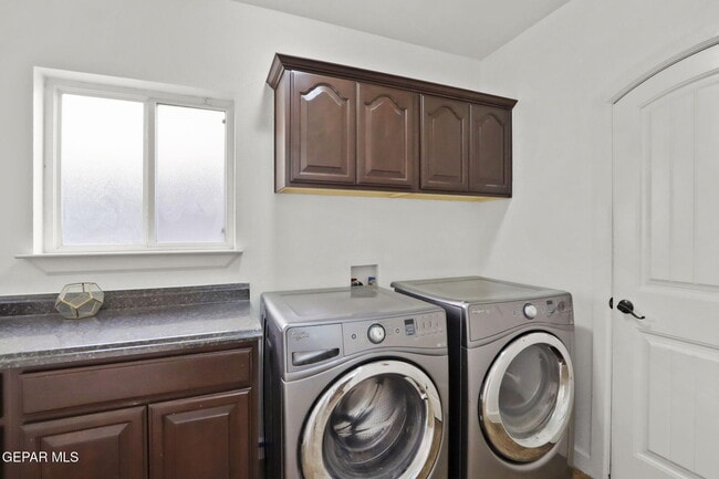 Building Photo - 11621 St Martin Way