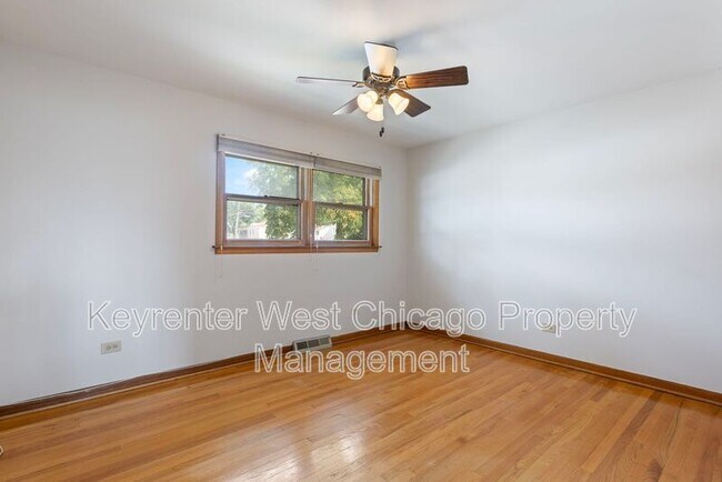 Building Photo - 4201 Prairie Ave