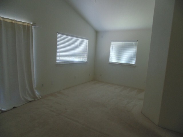 Building Photo - 4 Bedroom / 3 Bath House in The Islands Ga...