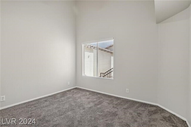Building Photo - 4811 Black Bear Rd