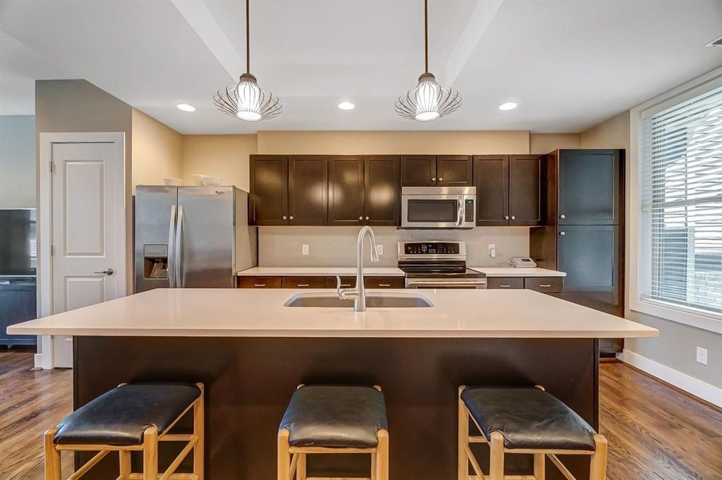 Building Photo - 440 Northern Ave