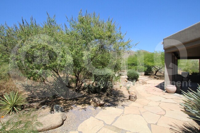 Building Photo - 5844 E Carefree Mountain Dr