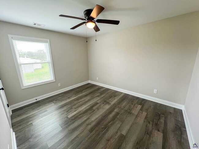 Building Photo - 202 Gunnison Way