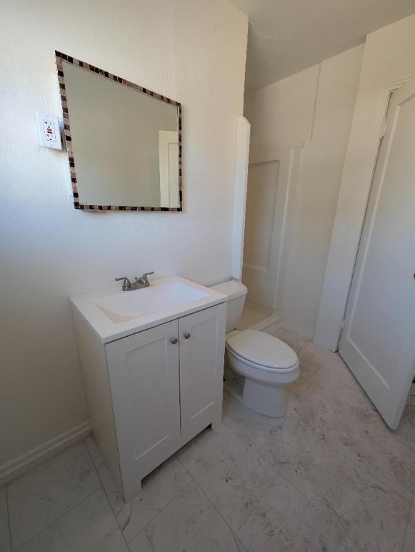 Building Photo - 2431 Las Plumas Ave