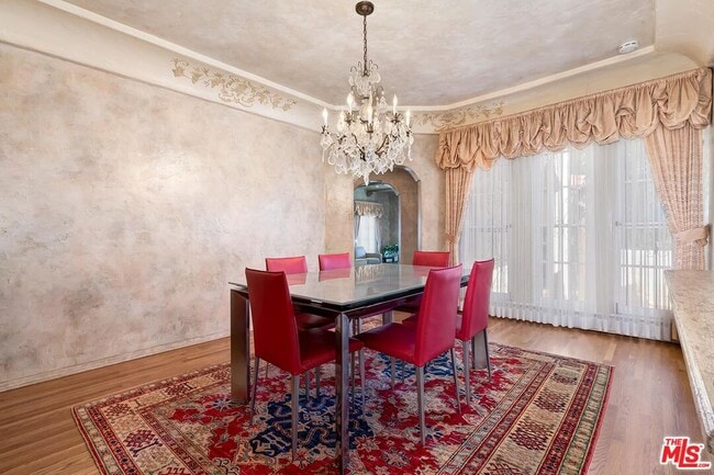 Building Photo - 1511 Pandora Ave