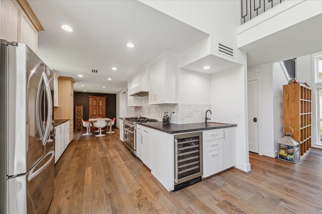 Building Photo - 7703 Bobbitt Ln