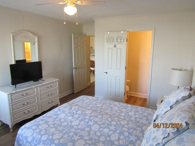 Building Photo - 5001 N Ocean Blvd