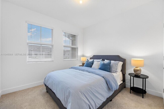 Building Photo - 131 SW 171st Terrace