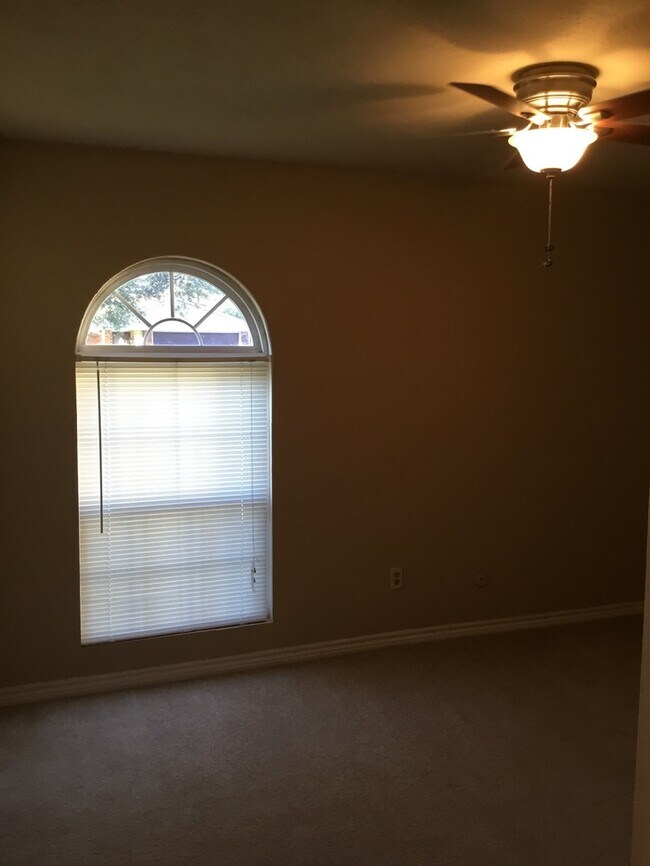 Building Photo - 5221 Norris Dr