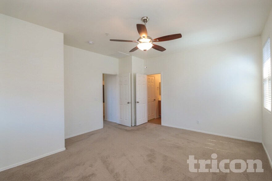 Building Photo - 1250 S Rialto