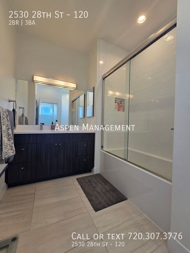 Building Photo - 2530 28th St