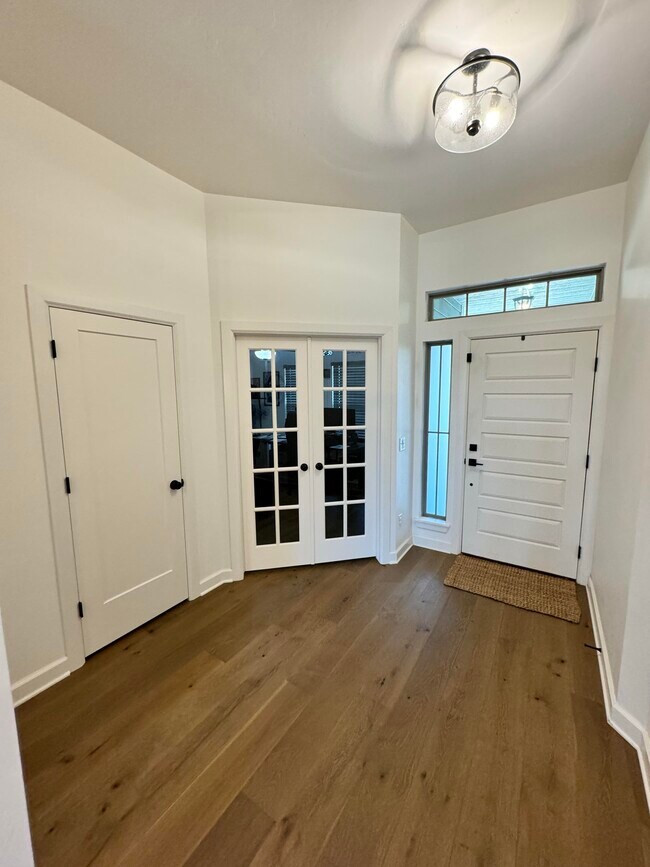 Building Photo - 18013 Marea Dr