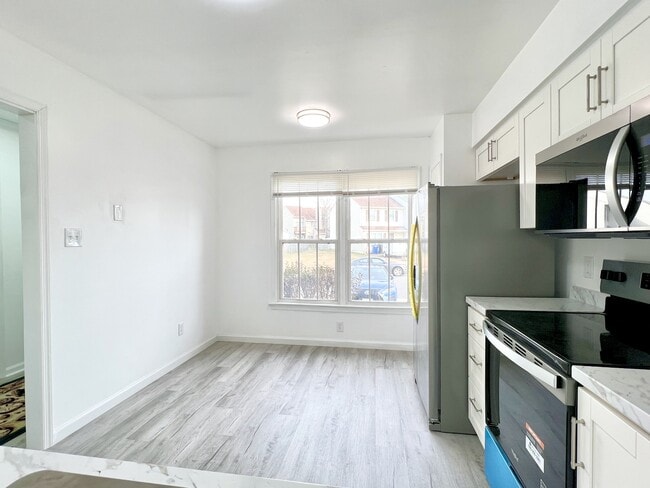 Building Photo - 5424 Scholarship Dr