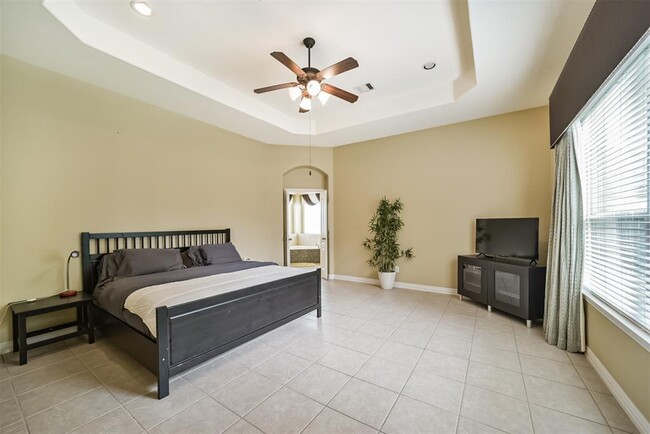 Building Photo - 24919 Ginger Ranch Dr