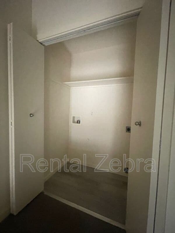 Building Photo - 6702 SE 80th Ave