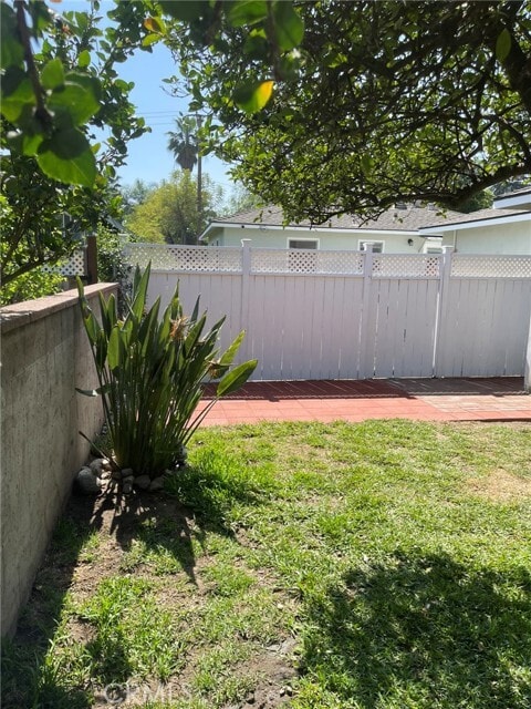 Building Photo - 3807 Mohawk St