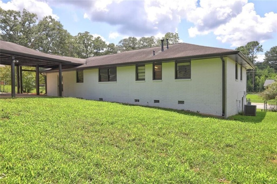 Building Photo - 970 Oglethorpe Ave
