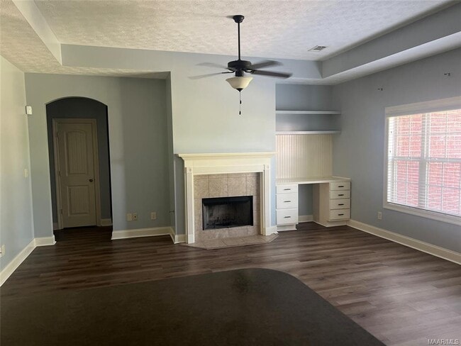 Building Photo - 730 Kingsley Dr