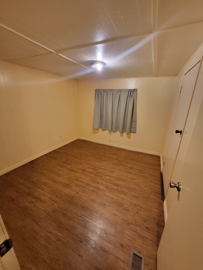 Building Photo - 2014 Carlee Dr