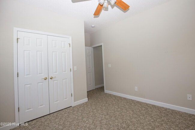Building Photo - 102 Newington Way