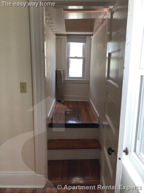 Building Photo - 11 Myrick St