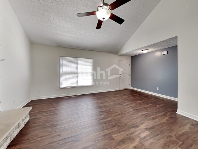 Building Photo - 5232 Dietrich Ave