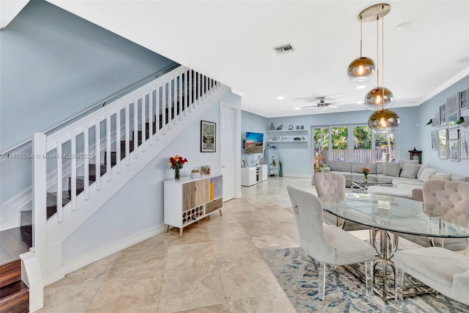 Building Photo - 853 SW 11th Ct