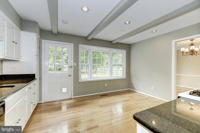 Building Photo - 11733 Ambleside Dr
