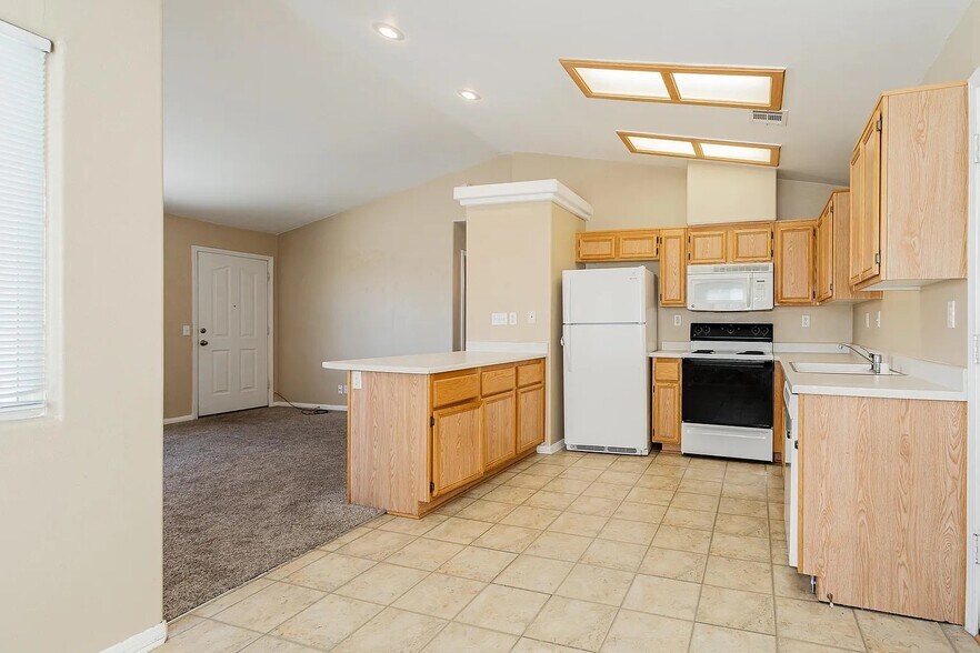 Building Photo - 1888 Big Horn St