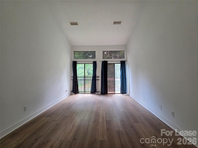 Building Photo - 23 Longbow Ct