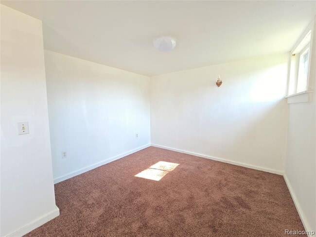 Building Photo - 26850 Seven Mile W