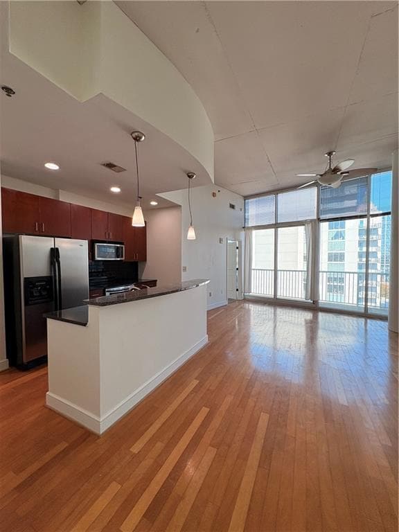 Building Photo - 44 Peachtree Pl NE