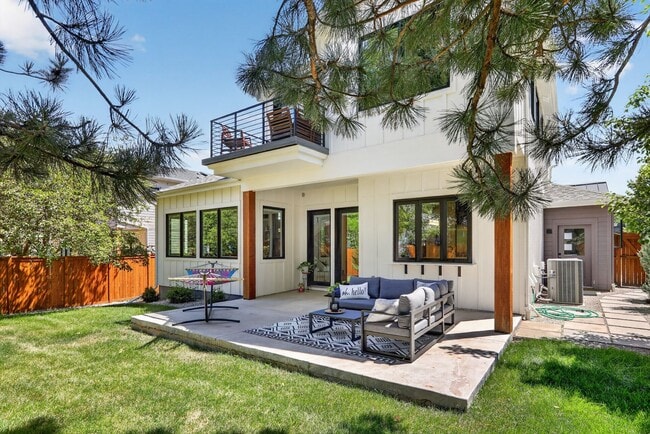 Building Photo - Boulder Living Perfected: Custom 4BR/4BA Modern Farmhouse Near Wonderland Lake