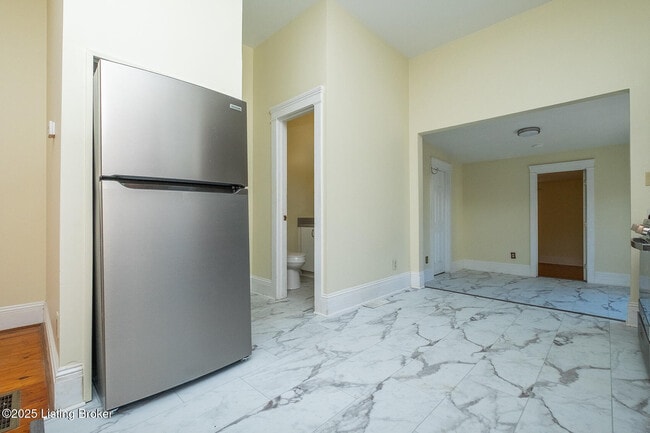 Building Photo - 1510 E Breckinridge St