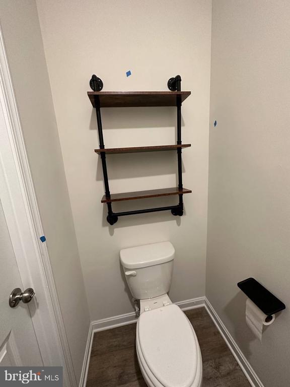 Building Photo - 104 Baker Dr