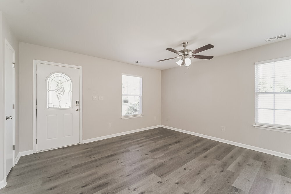 Building Photo - 2896 Rockingham Ct SW