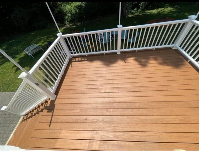 Building Photo - 115 Grove St